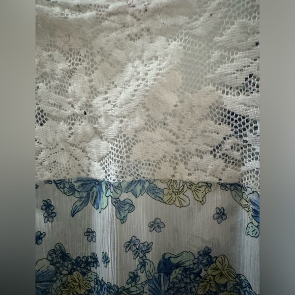 Candies tie bottom tank top blouse with blue and yellow flowers. - Picture 2 of 5